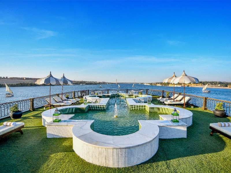 Sundeck Pool